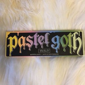 Rare LE Kat Von D Pastel Goth Palette